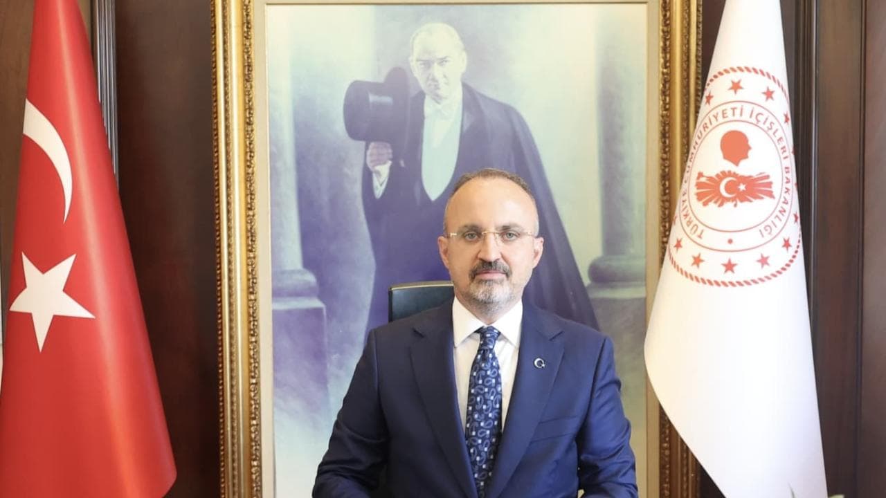 Bülent Turan: 30 Ağustos Zafer Bayramı Çanakkale’de Huzurun ve Özgürlüğün Temsilcisi