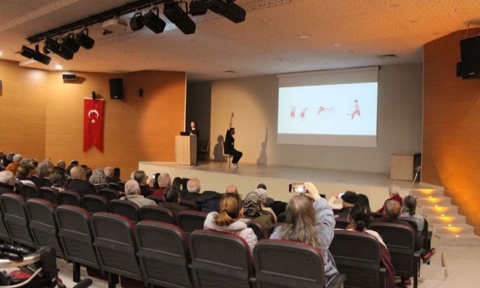 Çanakkale'de Sağlık Bilinci Artıyor: Dünya Parkinson Günü Etkinliği