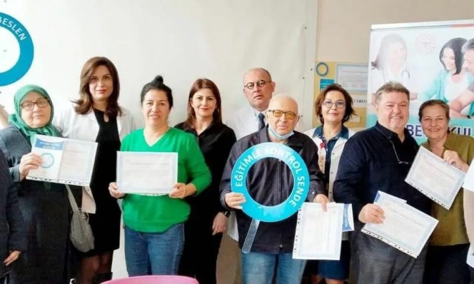 Çanakkale'de Diyabet Eğitimi: 64. Dönem Mezunları Sertifikalarını Aldı