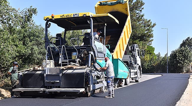 DARDANOS'TA ASFALT SERİMİ GERÇEKLEŞTİRİLDİ