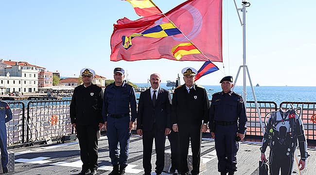 Tcsg Güven Gemisi Çanakkale'de Ziyarete Açıldı