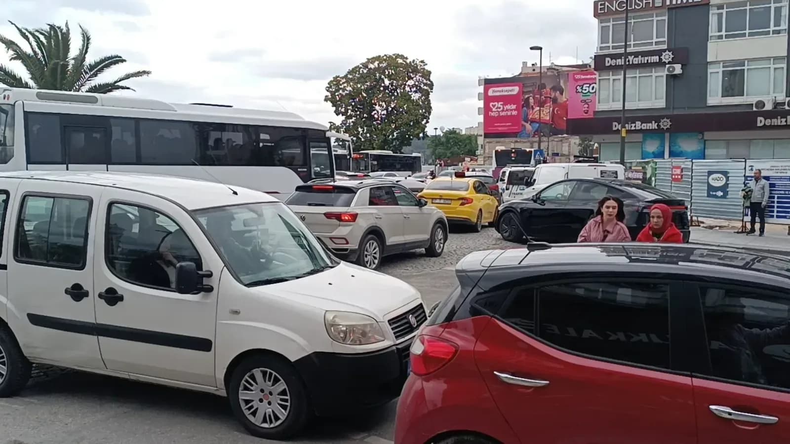 Çanakkale'de Trafik Yoğunluğu: 1 Mayıs Kutlamaları