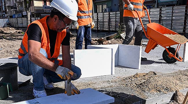 Cumhuriyet Meydanı 2. Etap Çalışmaları Aralıksız Sürüyor