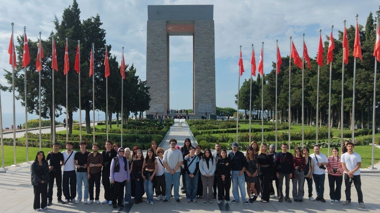Gençlerin Objektifinden Çanakkale Ruhu: Tarihe Yolculuk Yeniden Canlanıyor
