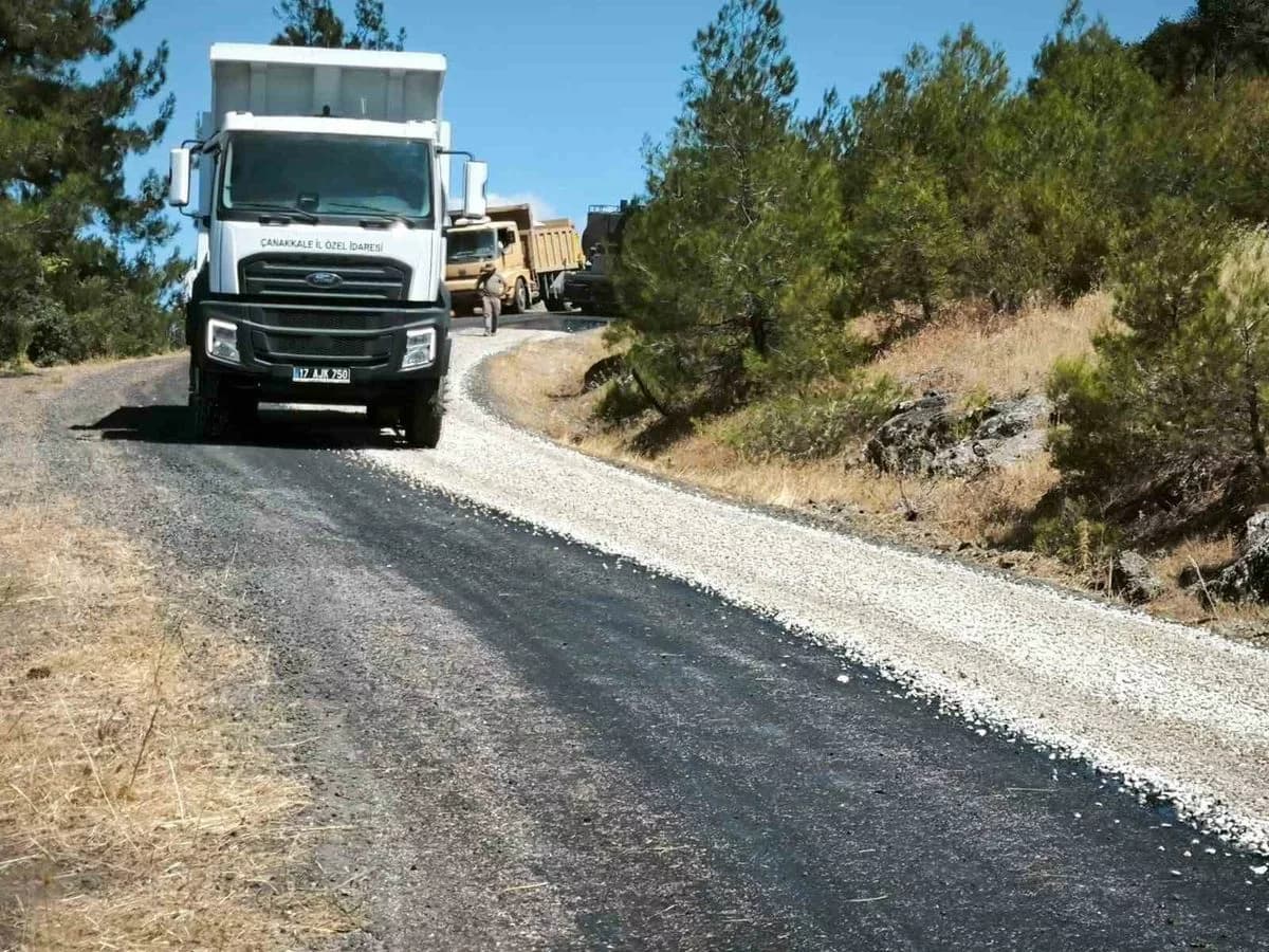 Çanakkale Köy Yollarına Yeni Yüz: Sıcak Asfalt Çalışmaları