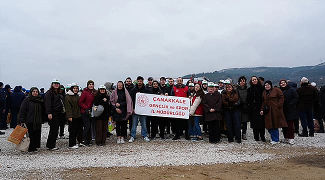 Çanakkale'nin Güzelyalı'sında Umut Filizlendi: 5 Bin Fidan Toprakla Buluştu