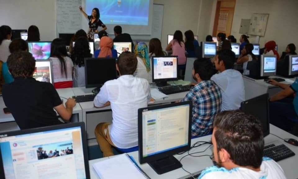 Çanakkale Onsekiz Mart Üniversitesi 1.841 Öğrenciyi İŞKUR Gençlik Programı ile İşe Yerleştiriyor