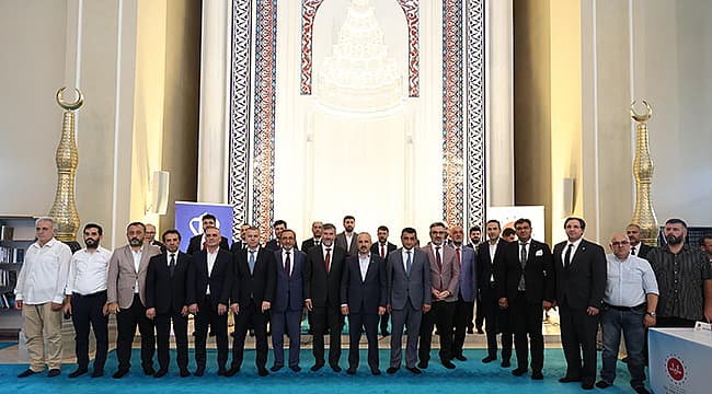 Çanakkale'de Ezan Yarışması Finali: Bülent Turan'ın Duygusal Konuşması