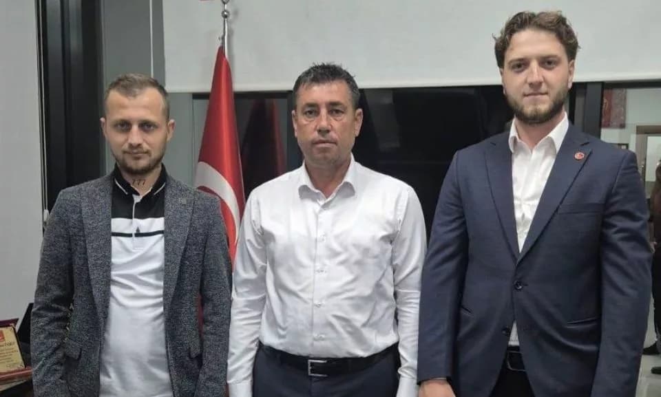 Biga'da Yeniden Refah Gençliği Mutlu Kömürcü'ye Emanet