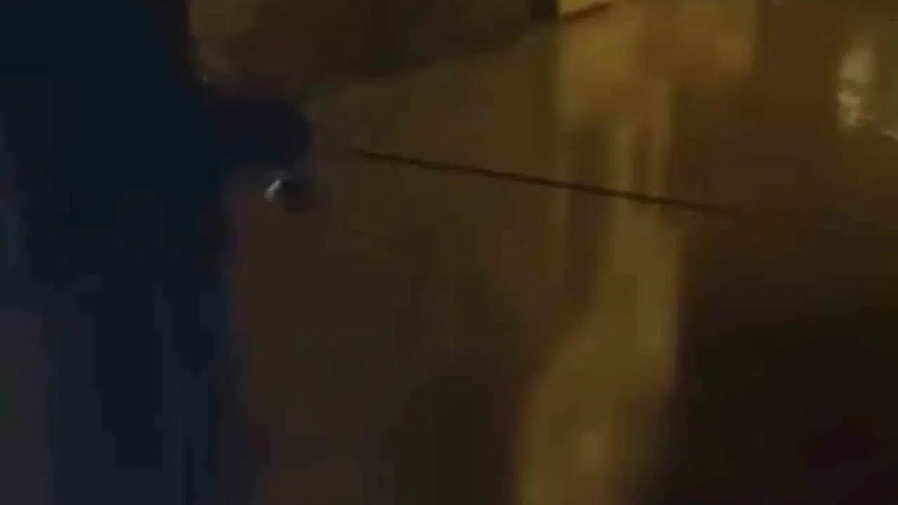 Biga'da sağanak yağış sonrası sokaklar göle döndü