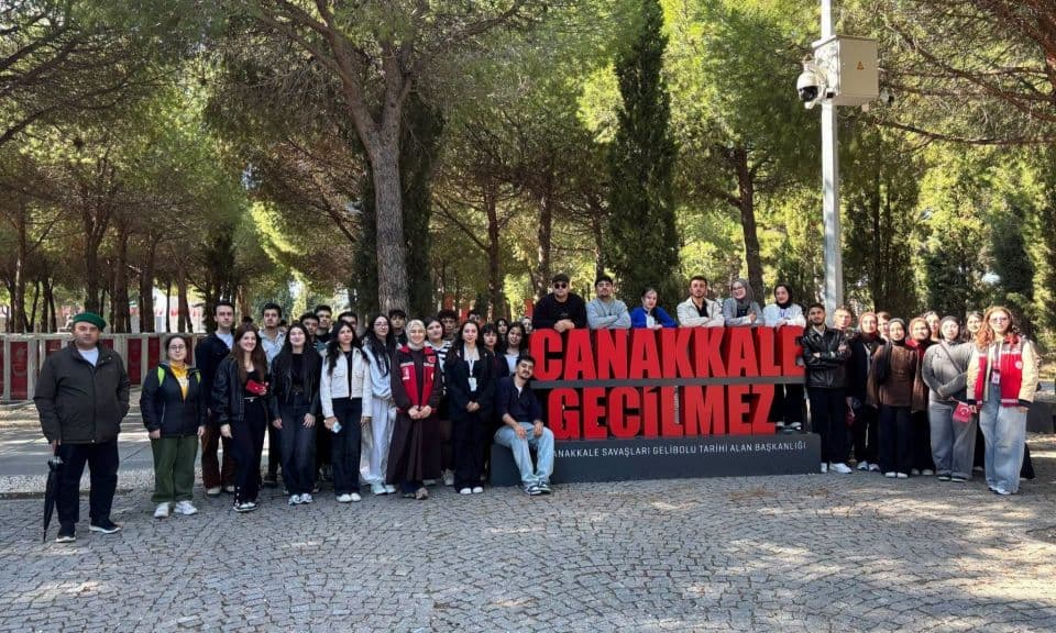 Çanakkale’ye Öğrenci Gezisi: Tarih ve Vatan Sevgisi Yeniden Canlandı