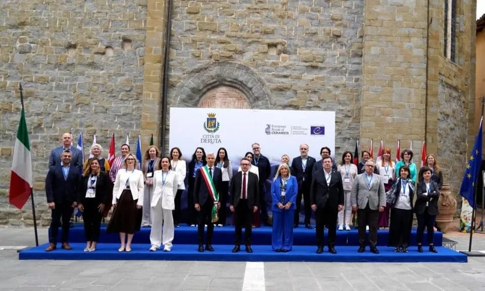 Çanakkale'nin Seramik Sanatı Avrupa'da Temsil Edildi