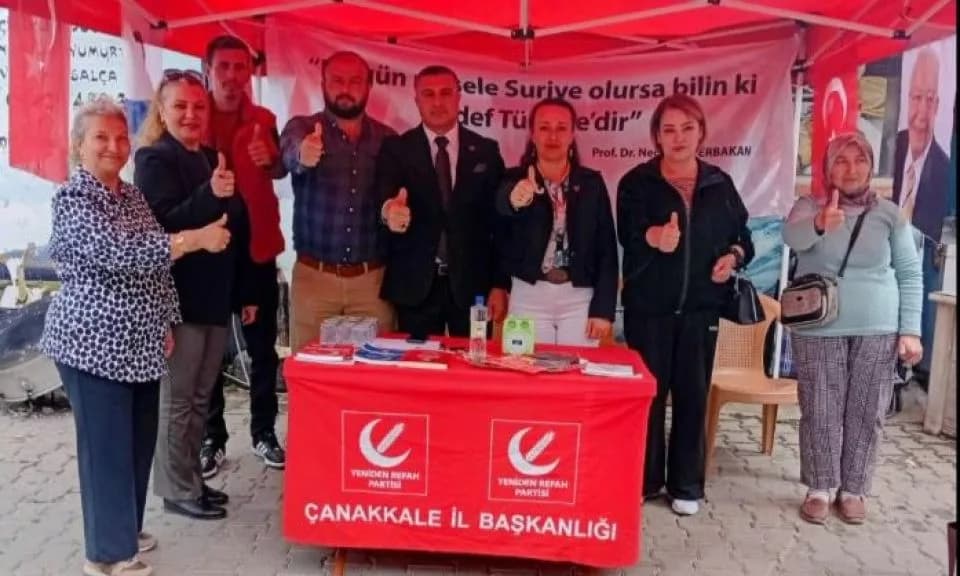 Çanakkale'nin Kalbi: Yeniden Refah Küçükkuyu'da Vatandaşın Nabzını Tutuyor