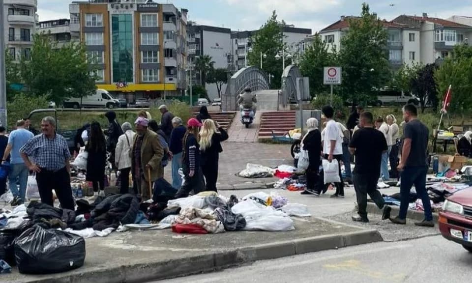 Sarıçay'da Yaya Köprüleri Tartışması