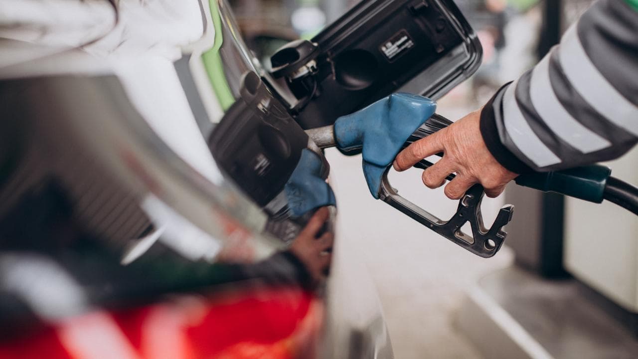 Motorine Bu Gece Büyük Zam! 100 TL Sınırına Dayanacak