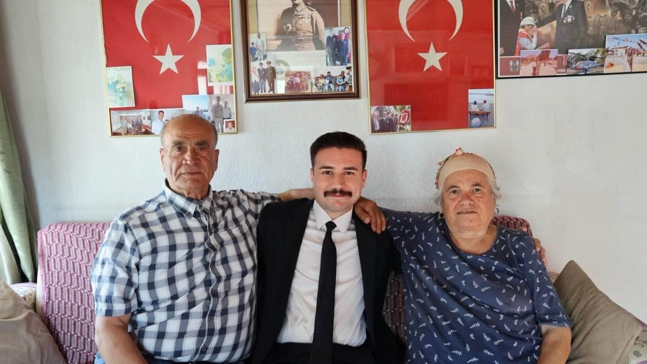 Gökçeada'da Kıbrıs Gazilerine Anlamlı Vefa Ziyareti: Kaymakam Acar'dan Derin Şükran Mesajı