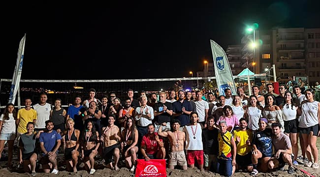 PLAJDA RENKLİ VOLEYBOL ŞENLİĞİ