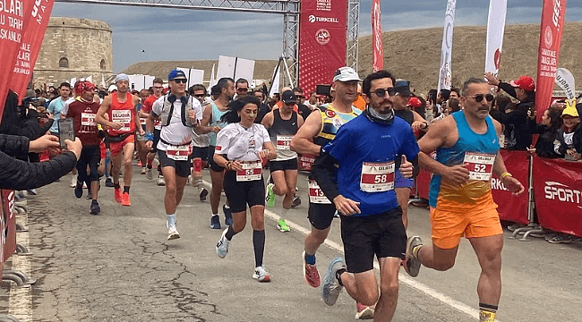 11. ULUSLARARASI GELİBOLU MARATONU DÜZENLENDİ Çanakkale Savaşları’nın yaşandığı tarihî coğrafyada yapılan 11. Uluslararası Gelibolu Maratonu, 18 Ekim Pazar günü hayata geçirildi. Kilitbahir’den başlayan organizasyon, sporun yanı sıra Çanakkale’nin