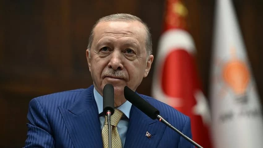 AK Parti'de 4 il başkanı görevden alındı