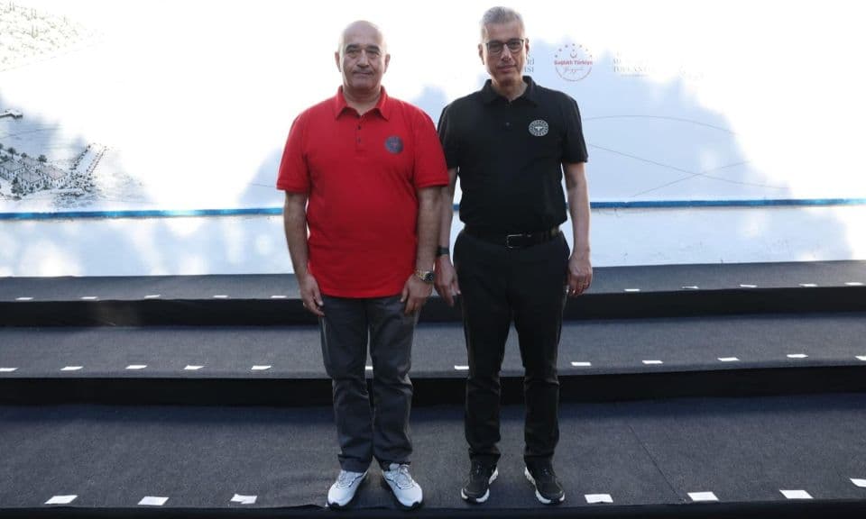 Çanakkale İl Sağlık Müdürü Dr. Hakan Görgülü, Urla Karantina Adası’nda Sağlık Bakanlığı Toplantısına Katıldı