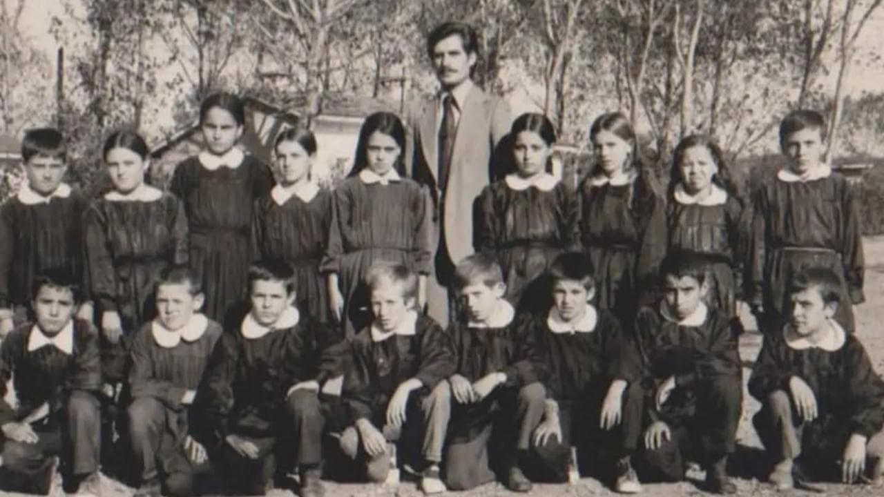 Siyah Önlükler, Kolalı Yakalar: Hacıpehlivan İlkokulu’nun 1978 Hatırası