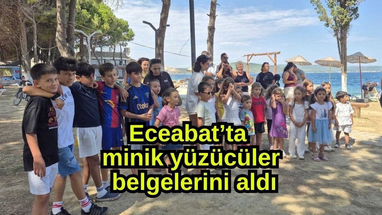 Eceabat’ta Minik Yüzücüler Belgelerini Aldı