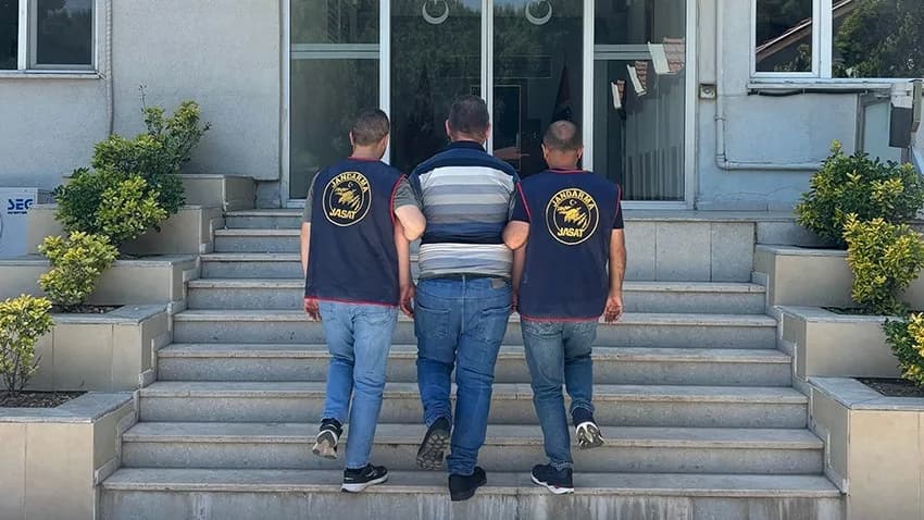 Jandarmadan kapsamlı denetim: 63 aranan şahıs yakalandı