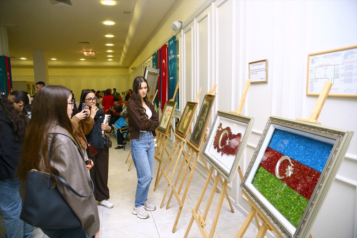 Bakü'de 'Çanakkale'den Bakü'ye Ortak Medeniyet' sergisi kapılarını açtı