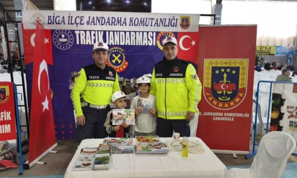 Biga Fuarında Çanakkale Trafik Jandarması Tanıtımı – 2.750 Kişiye Trafik Bilinci