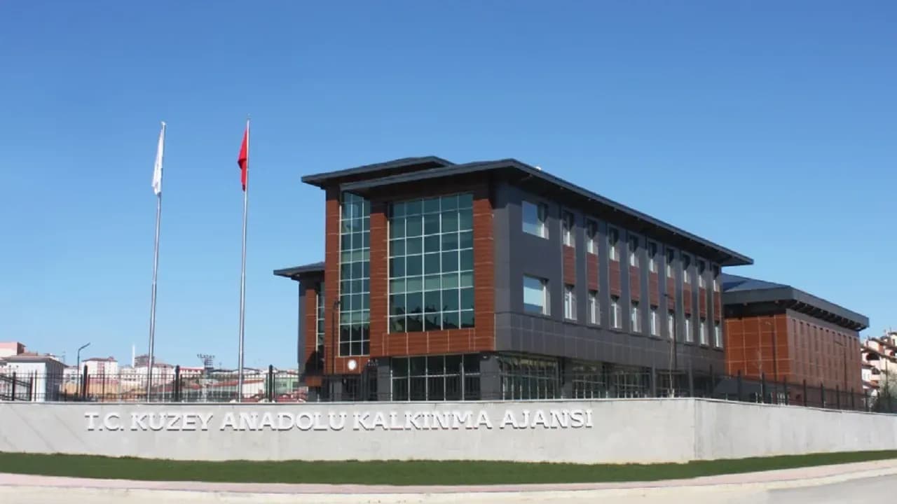 İş Arayanlara Flaş Müjde! Başvuru Süresi Uzatıldı: Kariyer Kapısı Üzerinden Fırsat Ayağınıza Geldi!