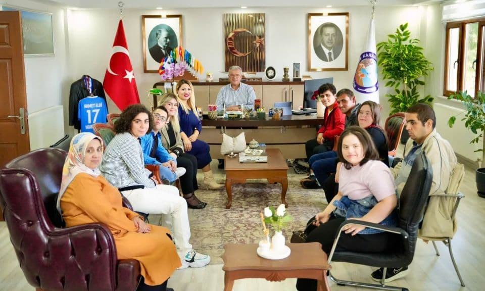 Karabiga'da Kapsayıcı Yaşam Vurgusu: Özel Eğitim Öğrencileri Belediye Başkanı Elbi ile Buluştu
