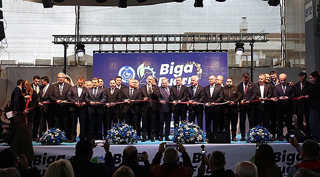 BİGA FUARI 20. YAŞINI KUTLUYOR Güney Marmara’nın en dev fuarlarından biri olan Biga Fuarı, 20’nci yılında kapılarını ziyaretçilere açtı. ÇANAKKALE GRAN FONDO KAPSAMINDA TRAFİĞE KAPALI OLACAK ALANLARA İLİŞKİN BİLGİLENDİRME YAŞLILAR GÜNÜ’NDE