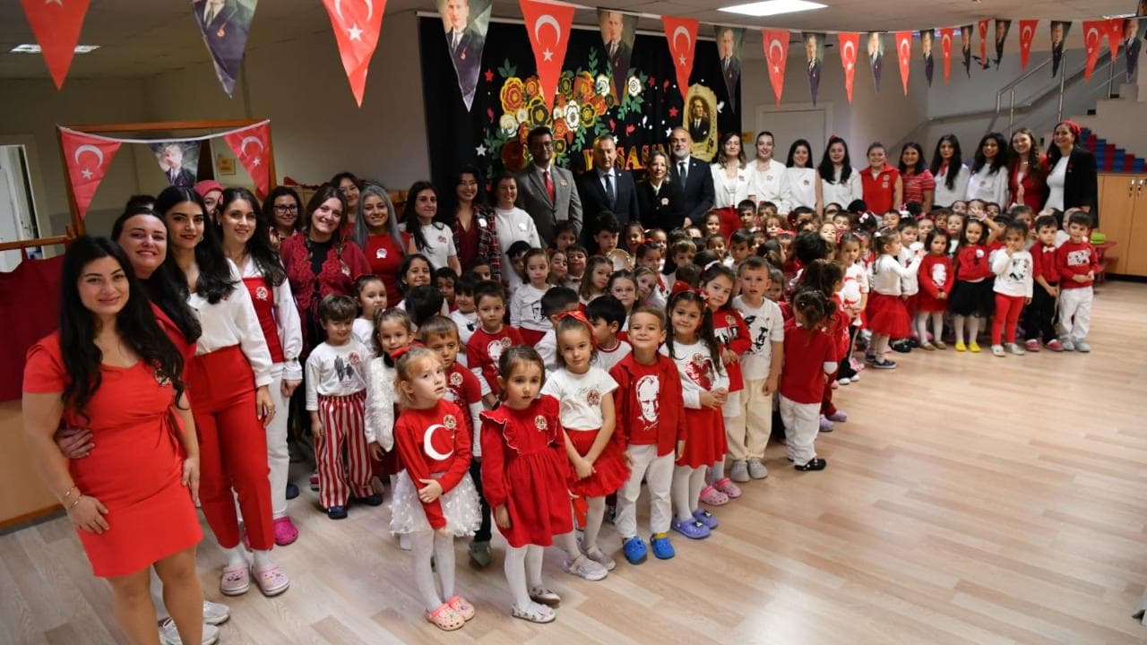 Atam Kreş'te Cumhuriyet Coşkusu