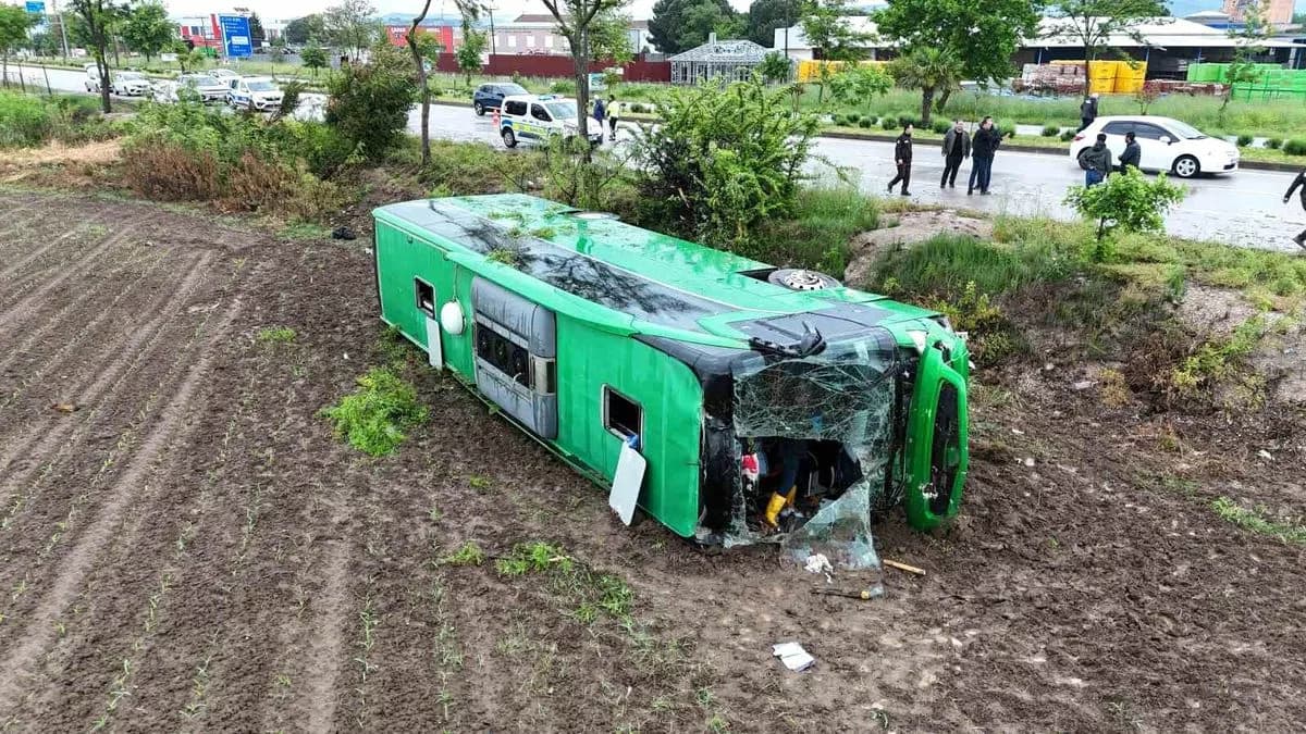 Çanakkale'de Tur Otobüsü Kazası: 46 Yaralı