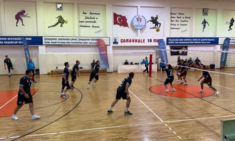 Çanakkale Kamu Spor Oyunları Finali: Ayvacık Kaymakamlığı Takımı 20.30'da Valilik'e Karşı