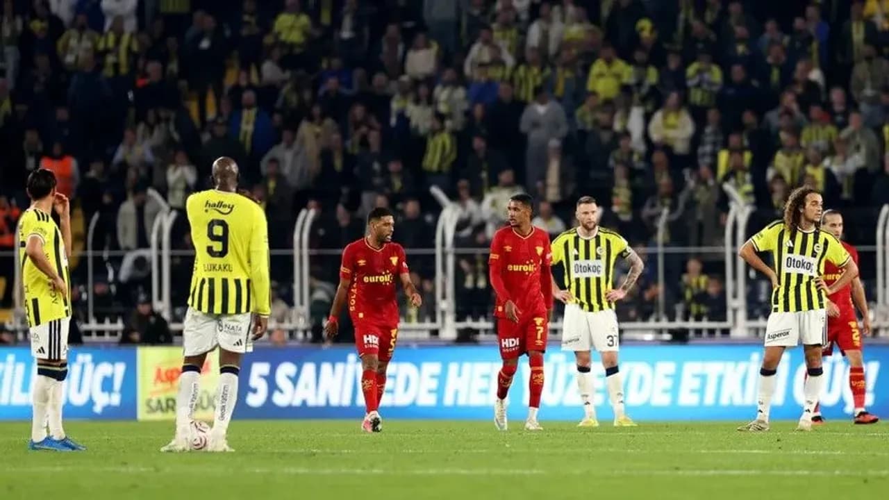 Fenerbahçe, öne geçtiği müsabakada Göztepe'ye mağlup