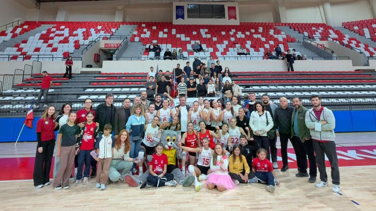 ÇOMÜ Spor Kulübü’nden Net Galibiyet: "Amacımız Güçlü Bir Voleybol Kültürü Oluşturmak"