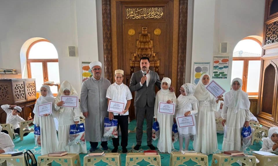 Küçükkuyu Bağbaşı Camii’nde Yaz Hatim Töreni Coşkuyla Gerçekleşti