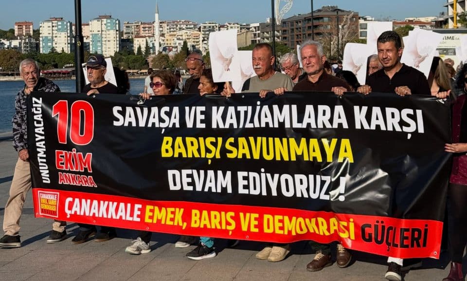 10 Ekim Ankara Gar Katliamı’nın Yıldönümü Çanakkale’de Anıldı