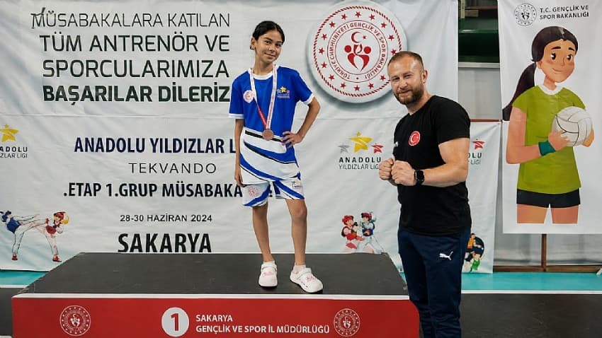 Çanakkale'nin Gururu: Ada Eskici ANALİG Batı Grubu'nda Bronz Madalya Kazandı