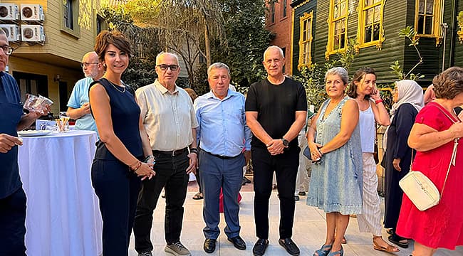 MRG KÜLTÜR VE KONUKEVİ BİGA'YA KAZANDIRILDI Biga Belediyesi ve Biga Araştırmaları Merkezi iş birliğiyle yenilenen MRG Kültür ve Konukevi, gerçekleştirilen merasimle servise hizmete girdi. ÇOCUKLAR VE GENÇLER İÇİN YENİ SEZON KAYITLARI BAŞLIYOR