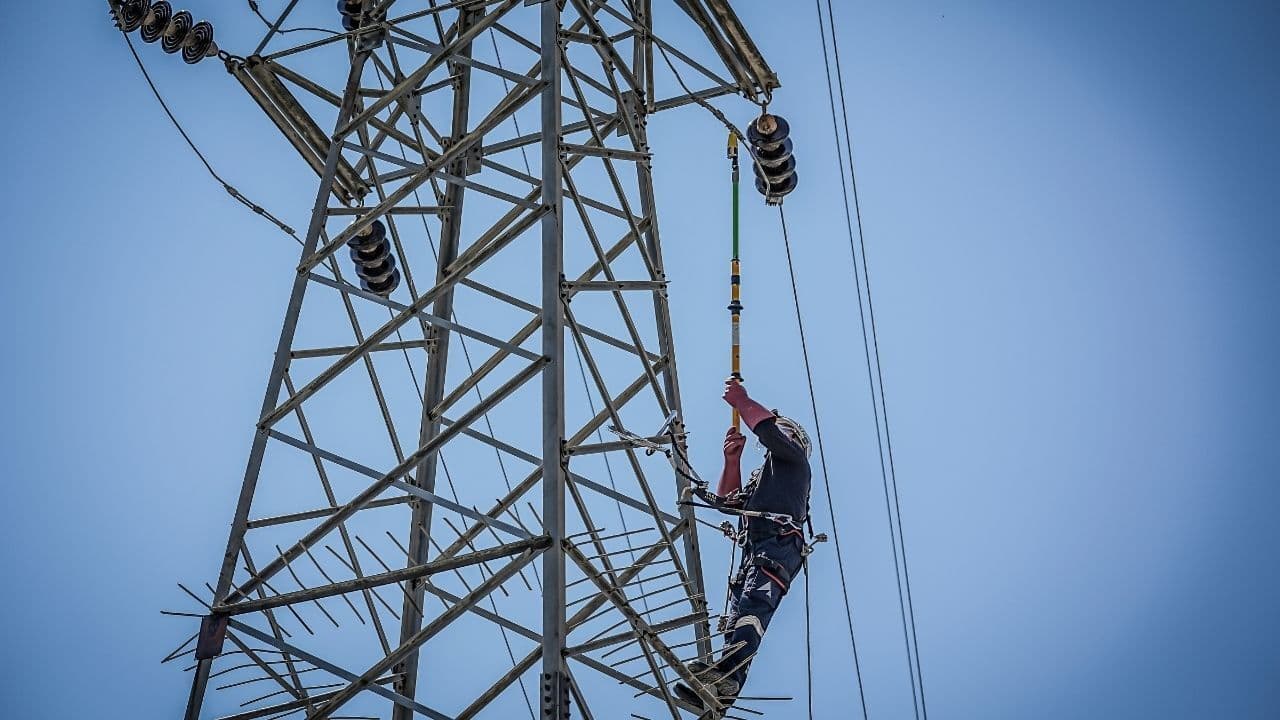 Çanakkale'de Elektrik Altyapısı Güçleniyor: UEDAŞ Operasyonları