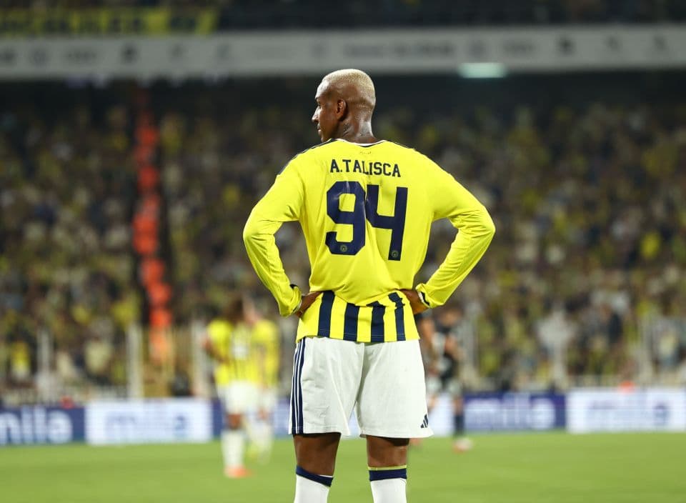 Fenerbahçe'den Talisca Kadro Açıklaması: Konyaspor Maçında Yok, Lyon'a Hazırlık