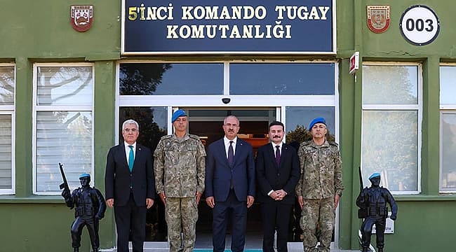 VALİ TORAMAN'DAN GÖKÇEADA 5. KOMANDO TUGAYINA ZİYARET Çanakkale Valisi Doç. Dr. Ömer Toraman, Gökçeada 5. Komando Tugay Komutanlığını konuk oldu. ÇANAKKALE’DE “GÜVENLİ OKUL, GÜVENLİ GELECEK” EYLEMİ AK PARTİ ÇANAKKALE’DEN ARBEDE AÇIKLAMASI