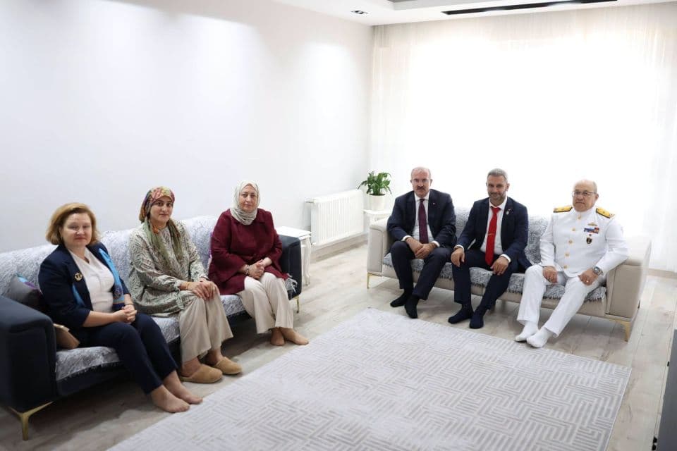 Vali Toraman Gazileri Evlerinde Ziyaret Etti