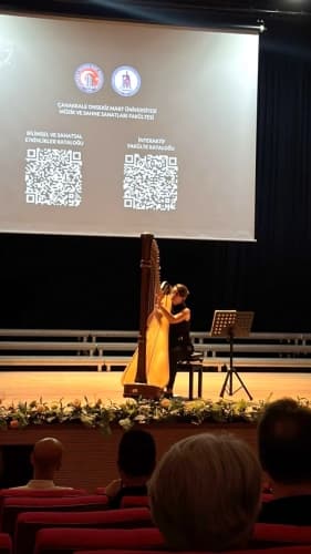 ÇOMÜ Müzik ve Sahne Sanatları Fakültesi Yeni Sezona Arp Resitali ile Başladı: 2026-2027 Döneminde 261 Sanat Etkinliği Çanakkalelilerle Buluşacak