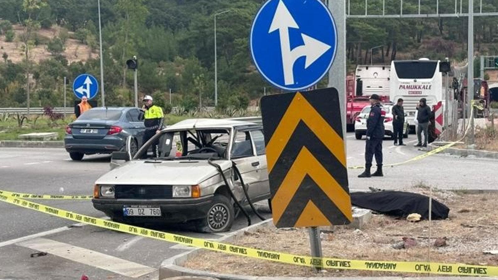Çanakkale'nin Ayvacık ilçesinde araç trafiği kazası! 2 ölü