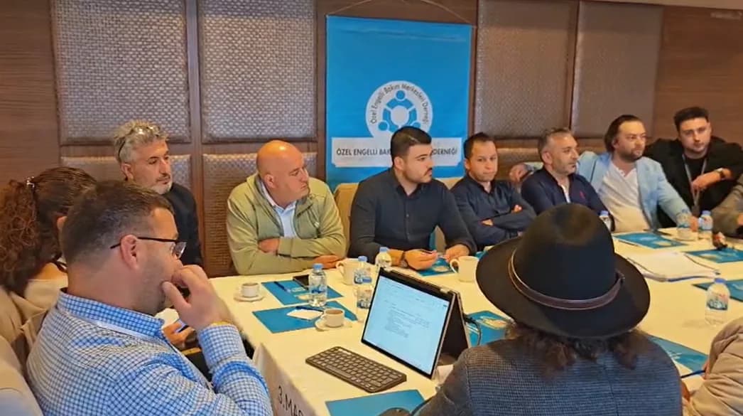 ÖZBAKDER Engelli Bireylerin Dört Duvar Arasında Mahkum Olmadığını Vurguladı