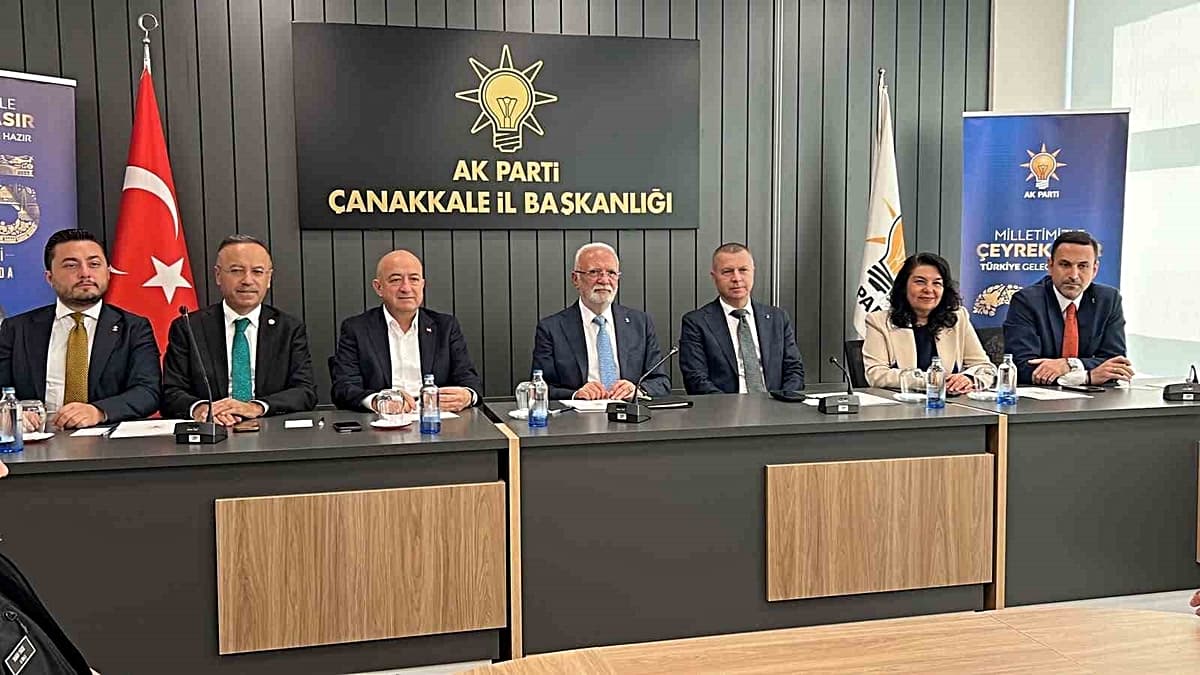 Çanakkale'den Kritik Mesajlar: Elitaş, 'Terörsüz Türkiye' Sürecinin Kırmızı Çizgilerini Çizdi