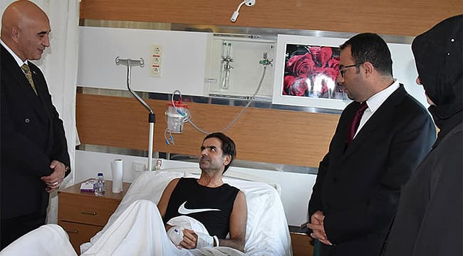 Dr. Hakan Görgülü Çanakkale Hastanelerini Ziyaret Etti – Hasta Hakları Günü
